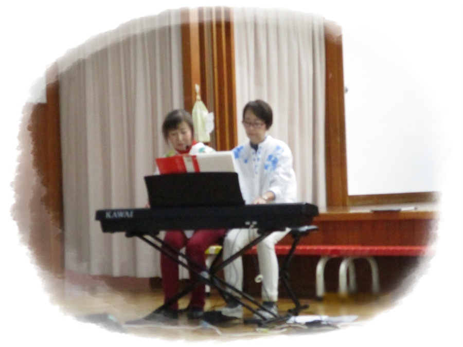 太鼓やシンバルの力強い音が響き渡っていました。